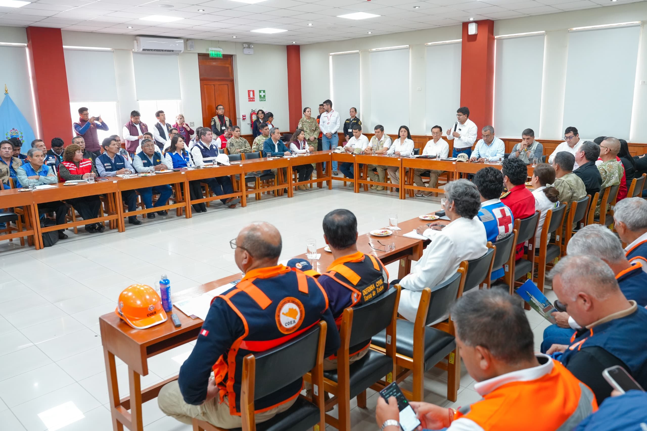 Gobierno destinará S/ 100 mil a municipios en emergencia