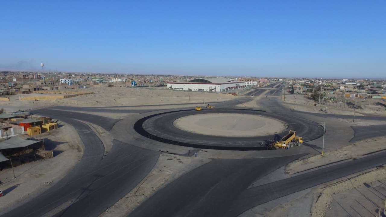 Majes: Avanza la obra de asfaltado de la Av. Los Colonizadores