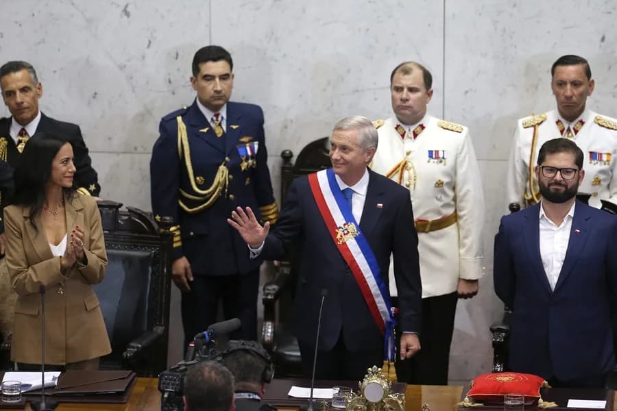 Antonio Kast asume presidencia de Chile por los próximos cuatro años