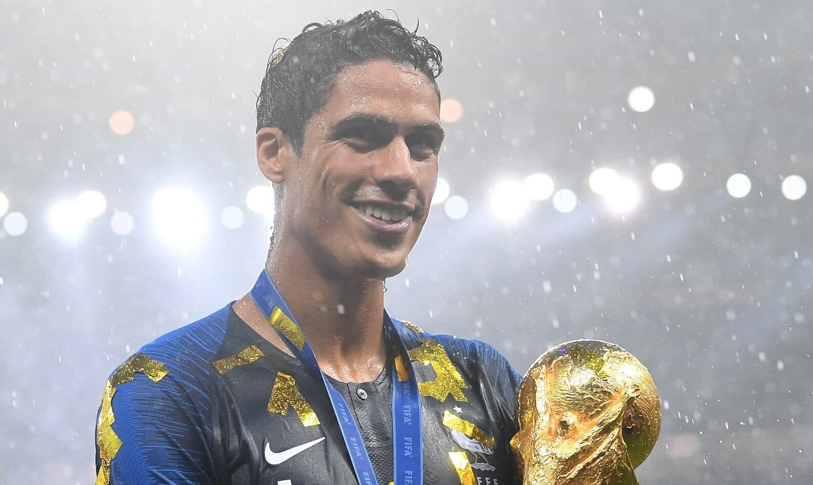 Raphael Varane se retira del fútbol a los 31 años