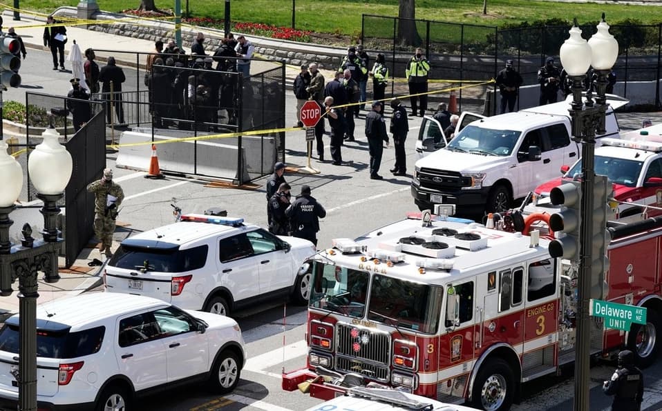 Estados Unidos: cierran Capitolio tras atropello de dos policías.