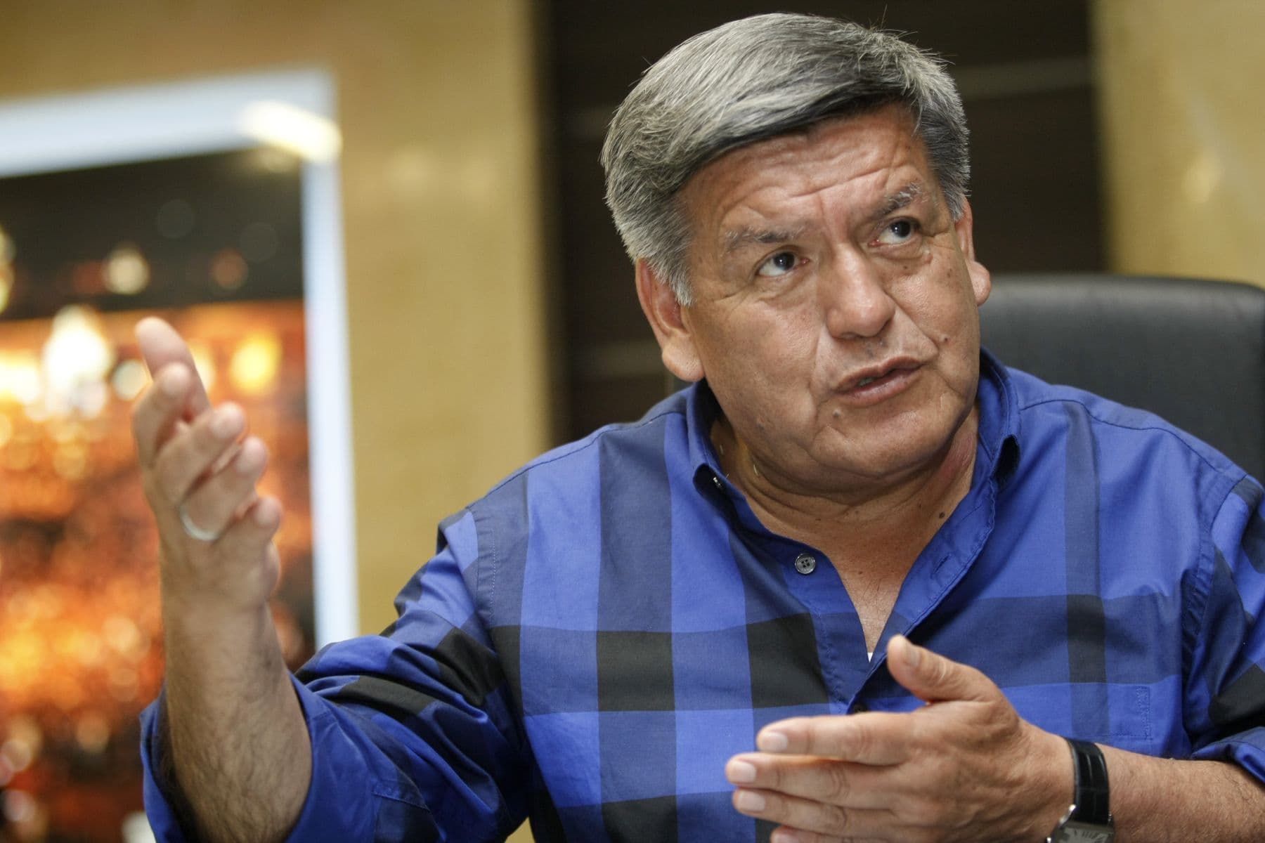 César Acuña continúa en las elecciones