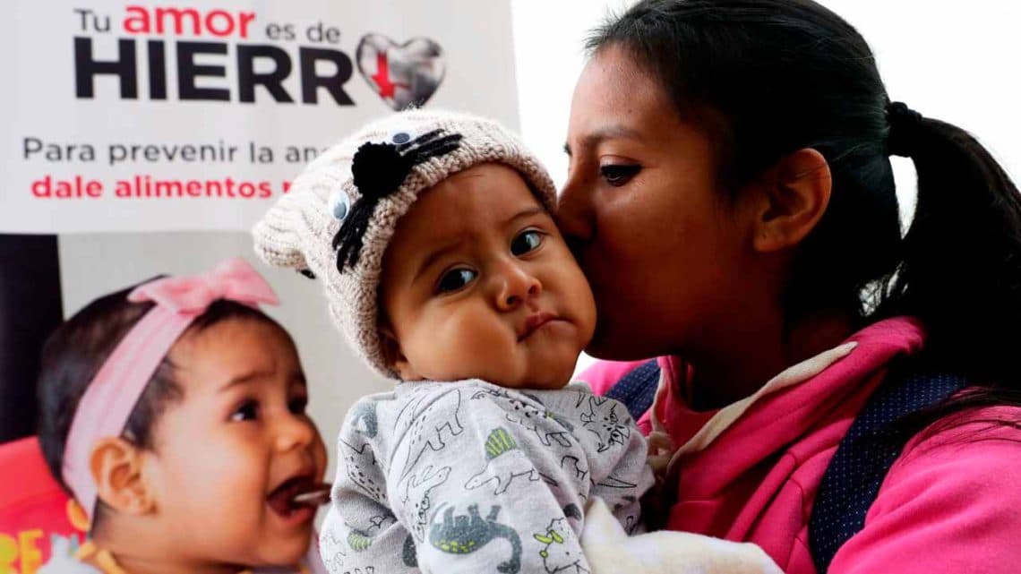 Afilian a familias arequipeñas con menores de 2 años para bonos