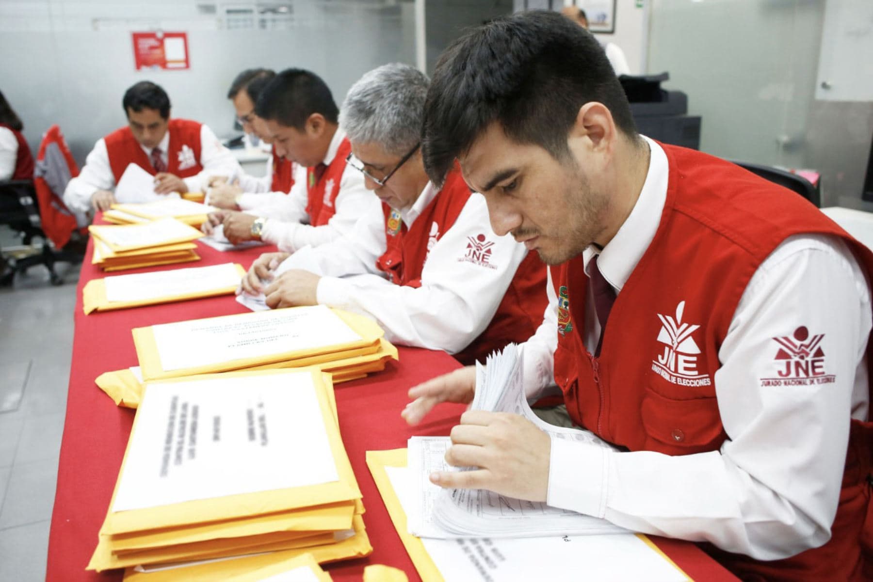 Prevén participación de 12 mil candidatos en Elecciones 2026