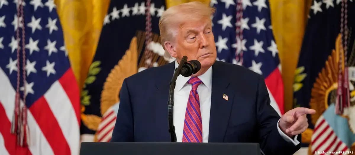 Donald Trump amenaza con usar ICE en seguridad aeroportuaria