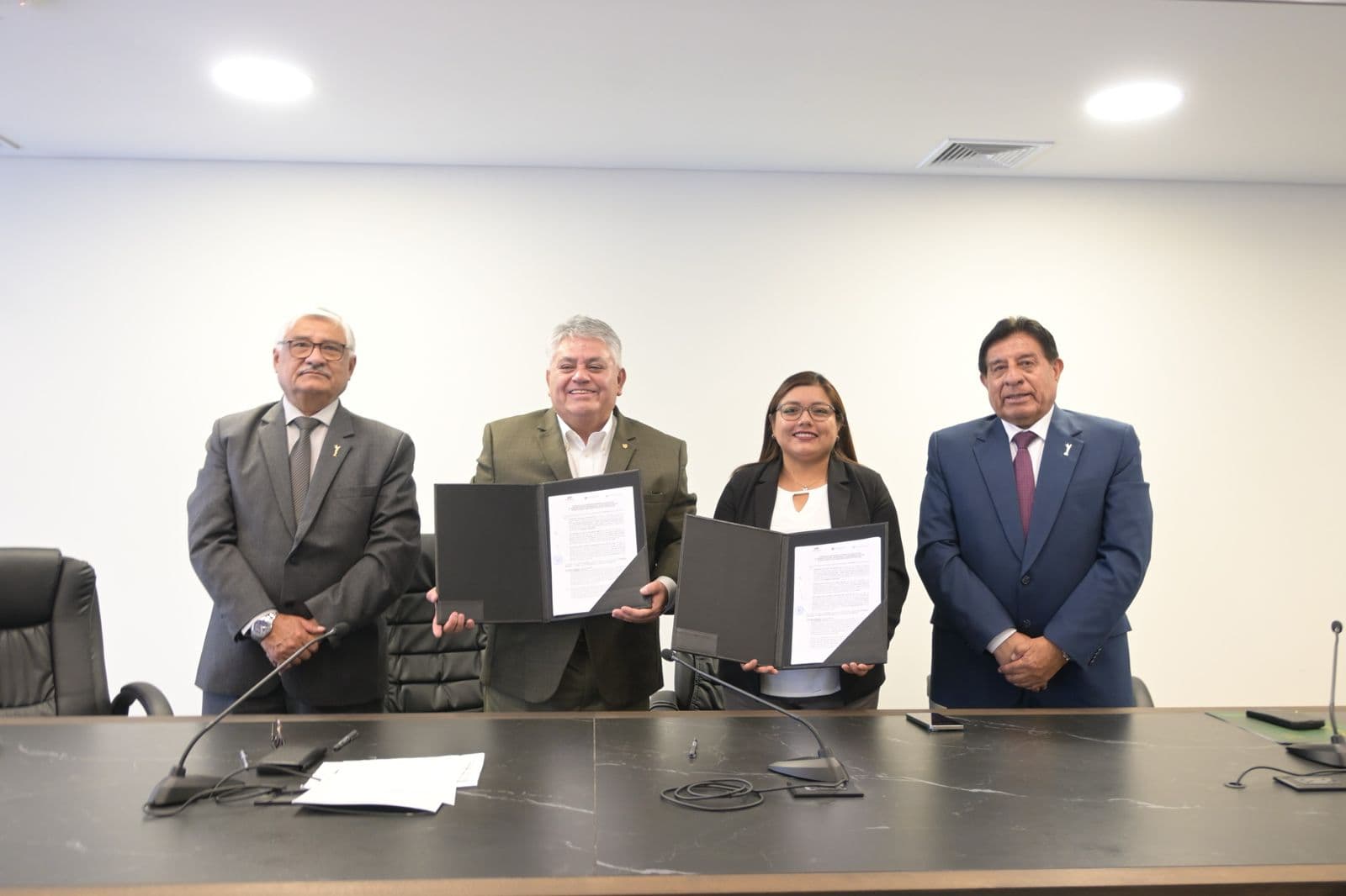 UCSM oficializa el convenio “Beca Esperanza Joven 2025”