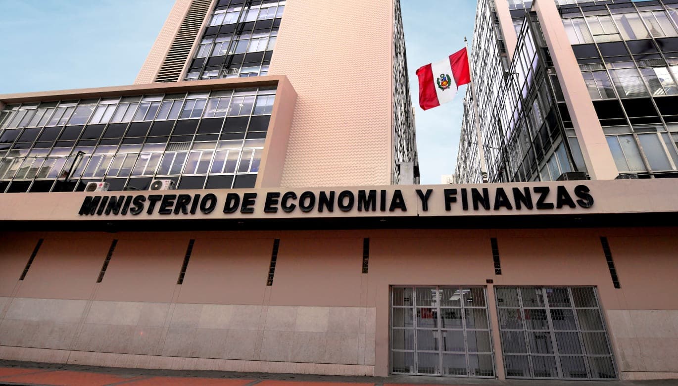 MEF estima que la economía peruana crezca 3,2 % al 2031