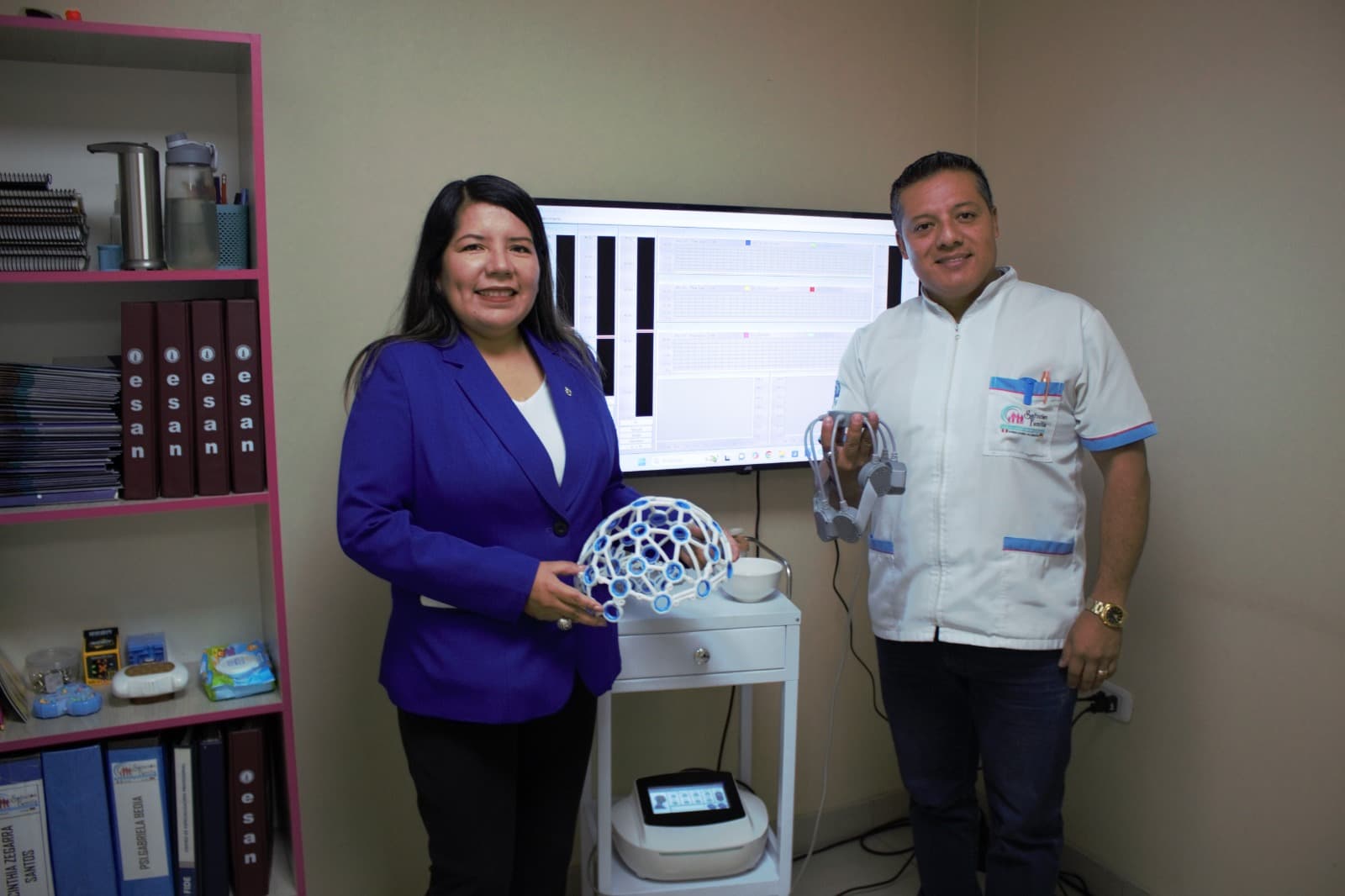 Aplican neurotecnología para tratar autismo y TDAH en Arequipa