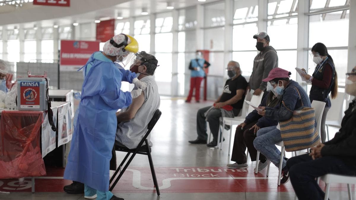 Minsa transferirá S/ 3,6 millones para reforzar vacunación en Arequipa