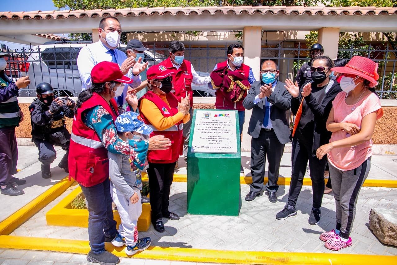 Con más de 524 mil soles mejoran vías en Arequipa