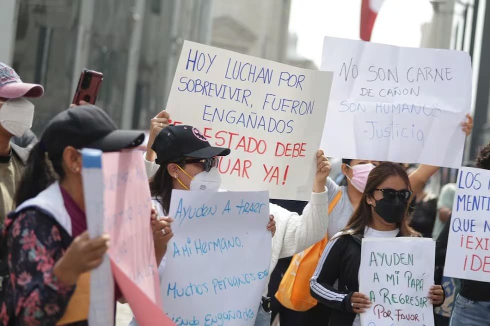 Cancillería pide a Rusia datos por peruanos en ejército ruso
