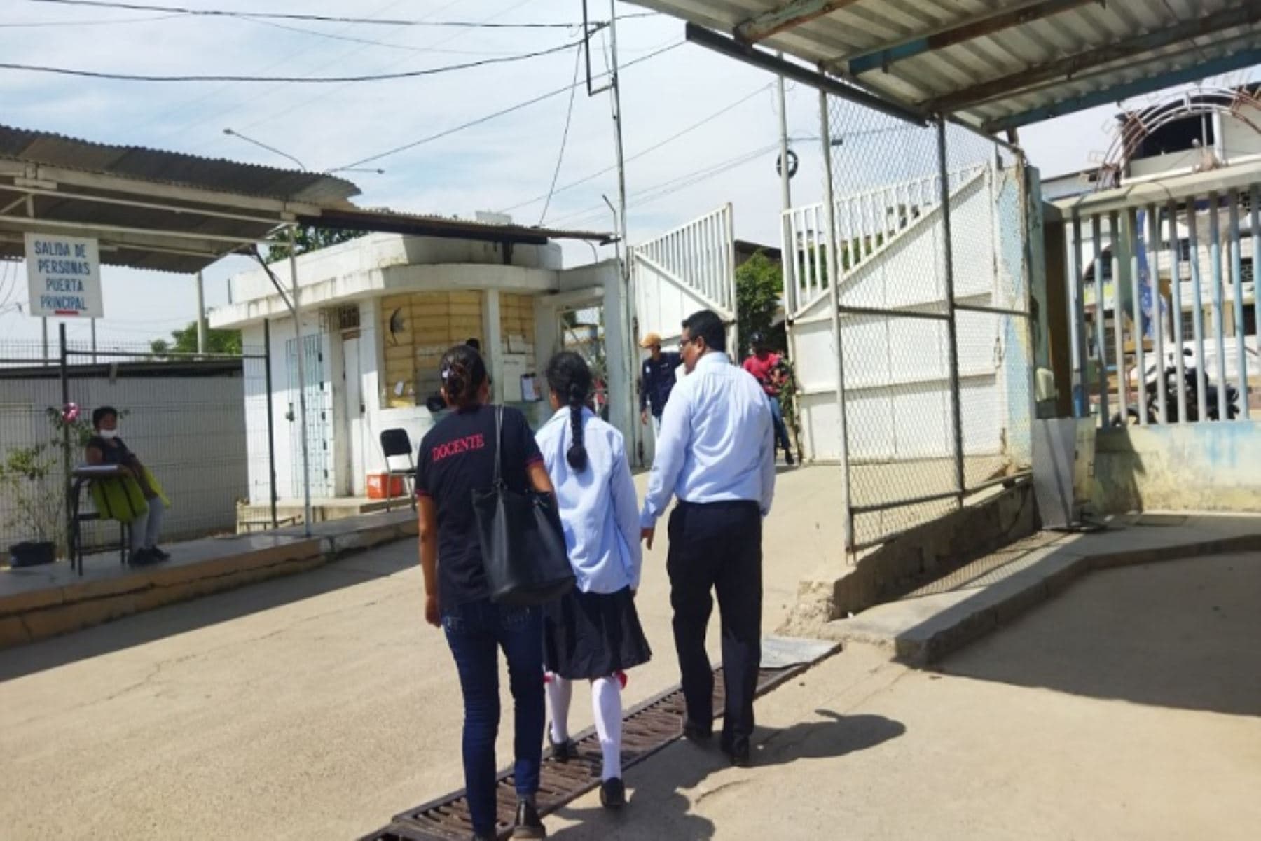 Estudiantes de Tumbes se descompensan por golpe de calor