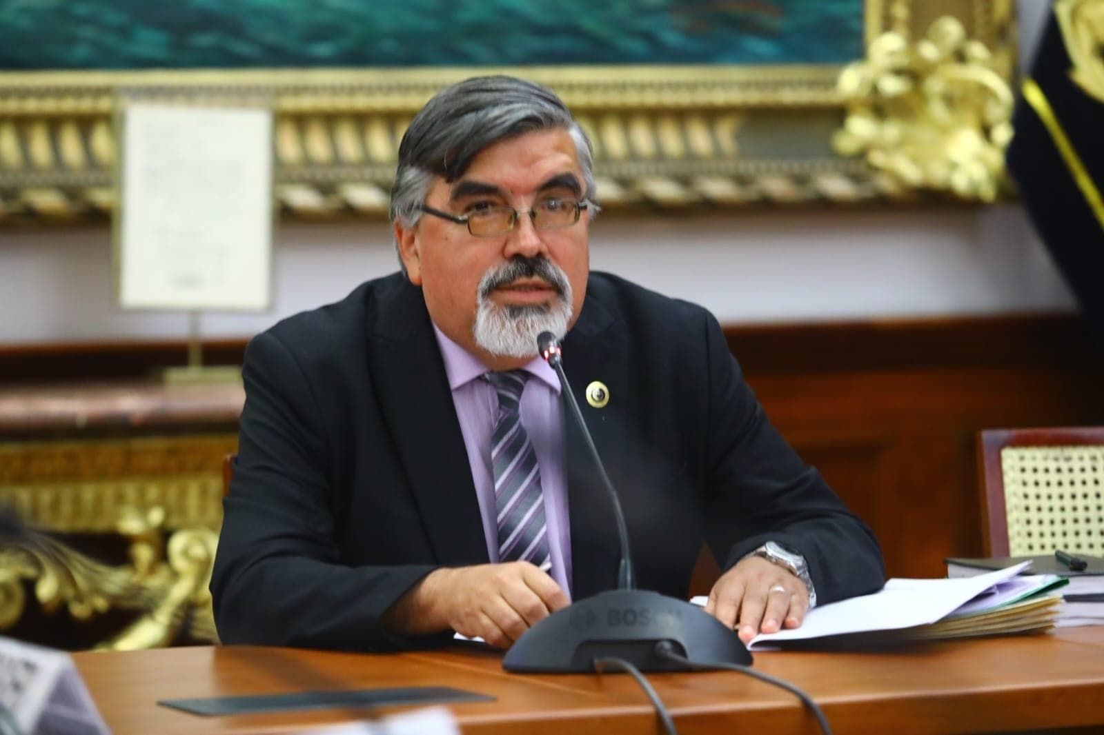 Alex Paredes defiende al ministro Morgan Quero