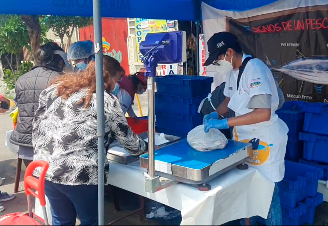 Feria fomenta consumo de pescado