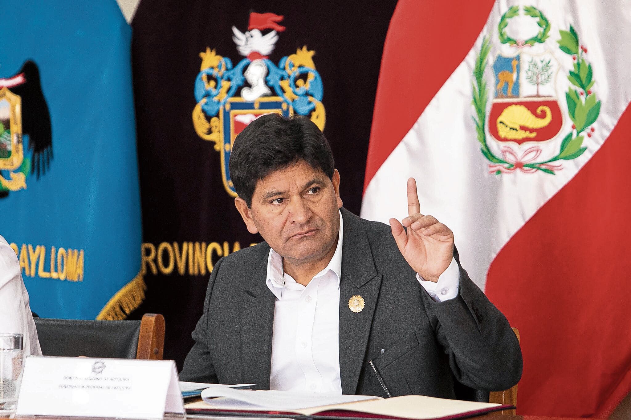 Gobernador Rohel Sánchez reaparece y promete culminar obras