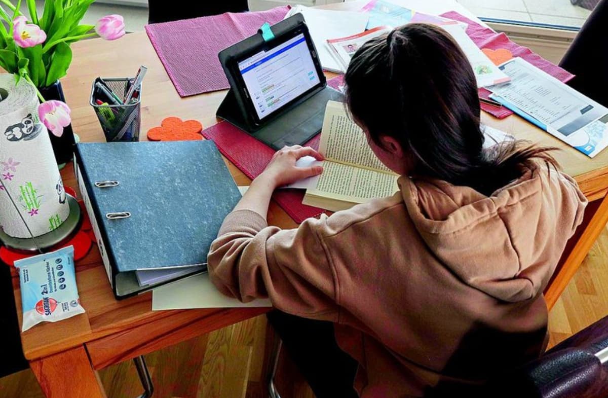 Academia brinda formación preuniversitaria a S/30