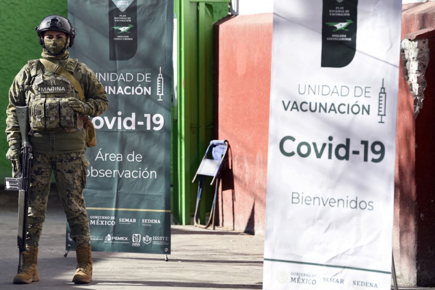 México defiende su plan de no vacunar a niños