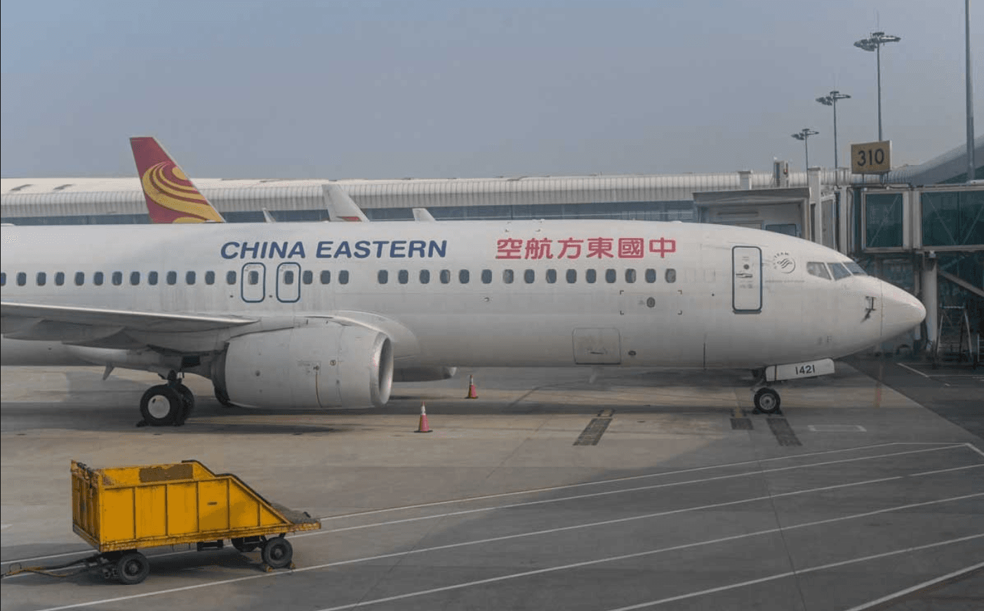Avión de China Eastern se estrella en Guangxi