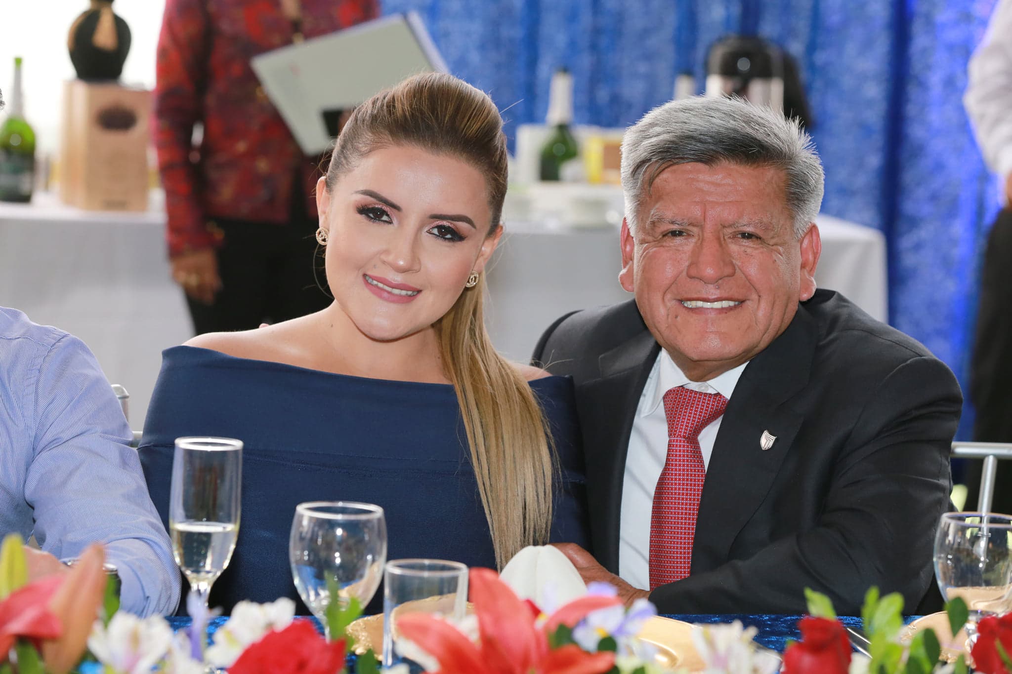 Hurtan más de 150 mil dólares a hija de César Acuña