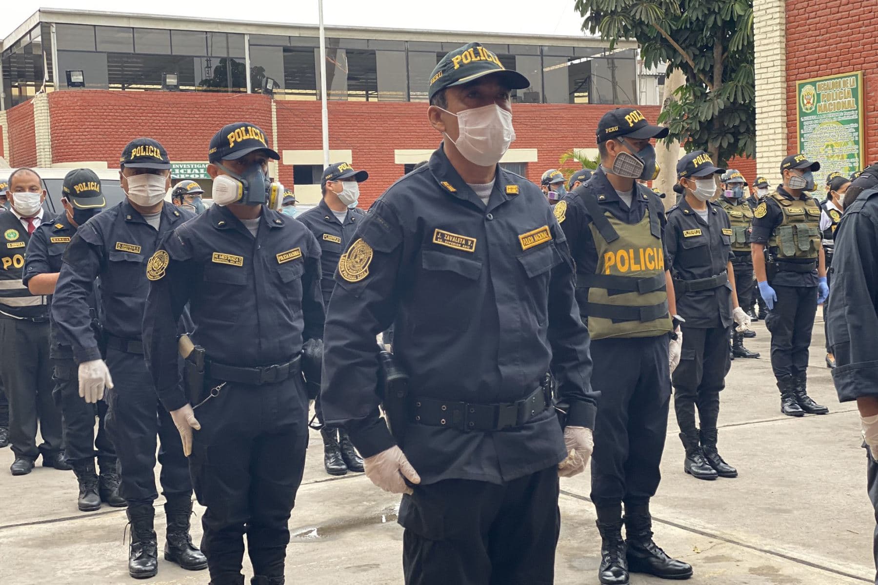 Policía fallece por COVID-19
