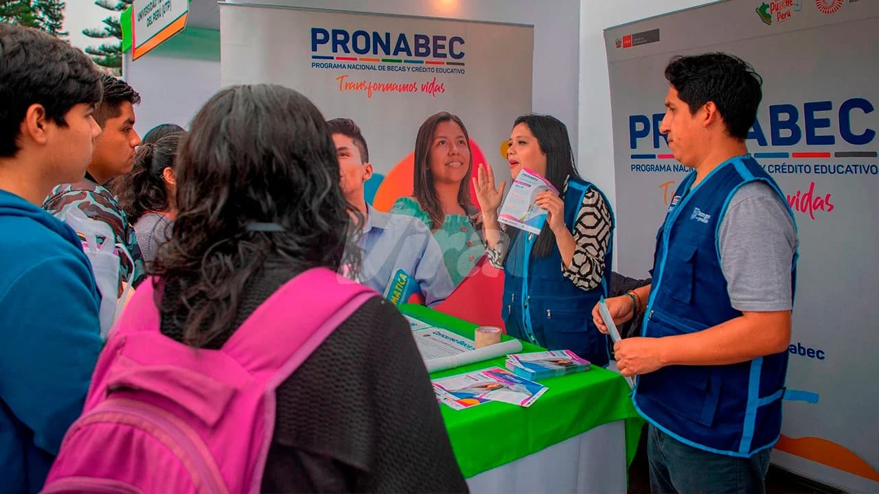 Gobierno pide más presupuesto para atender programa de becas