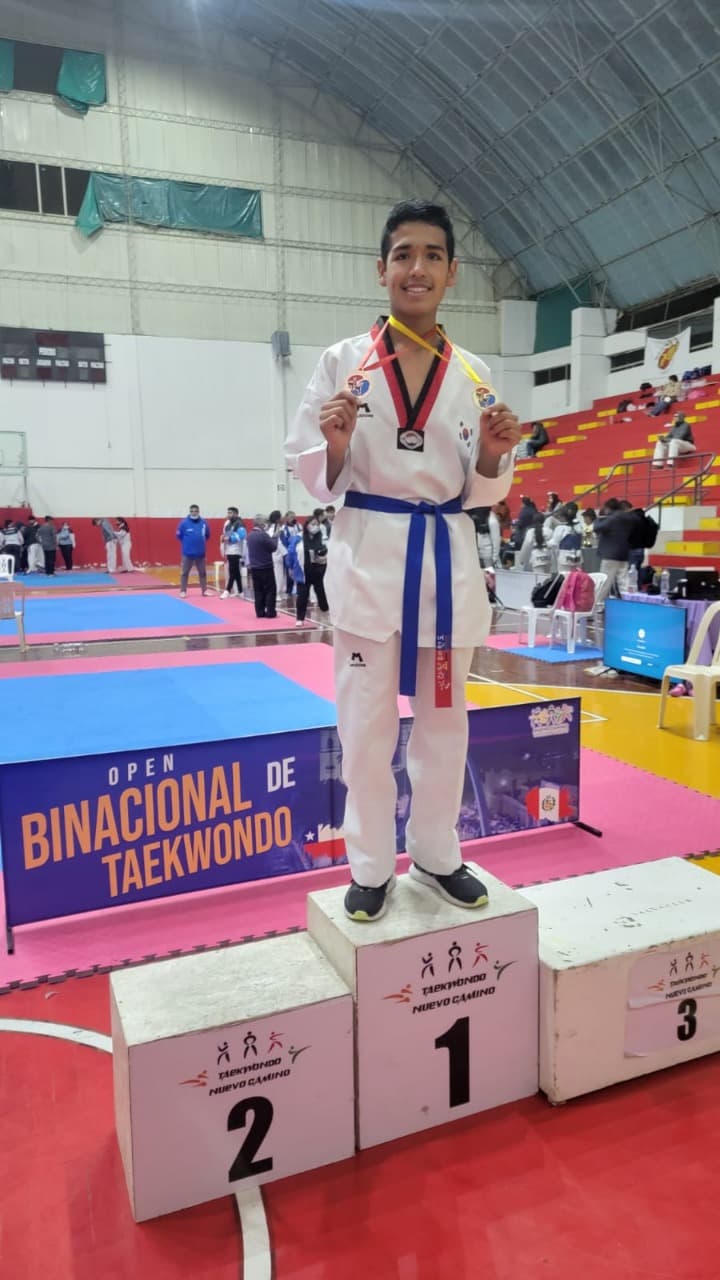 Arequipeño obtiene oro y bronce en evento internacional