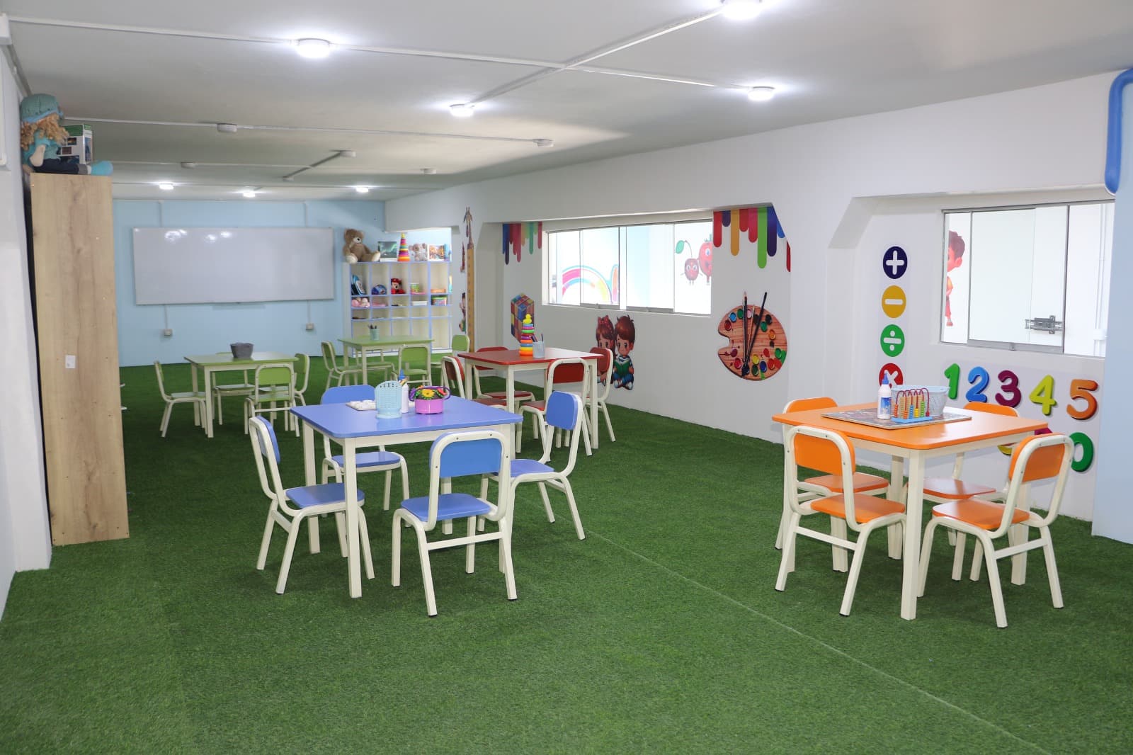 Mejoran comedor y sala de estudio en albergue de niños CAR Chaves de la Rosa