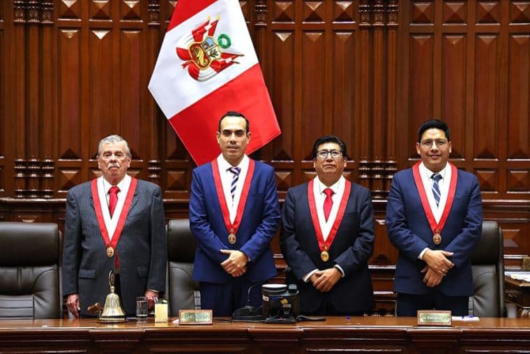 José Jerí asume presidencia de la Mesa Directiva del Congreso