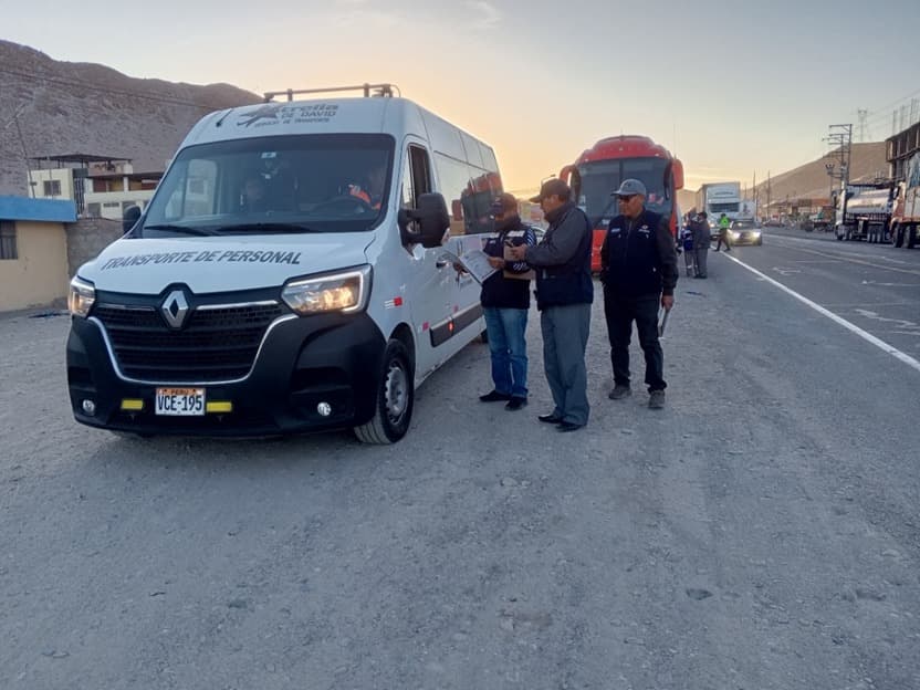 Sancionan a 68 vehículos por trasladar pasajeros sin permiso