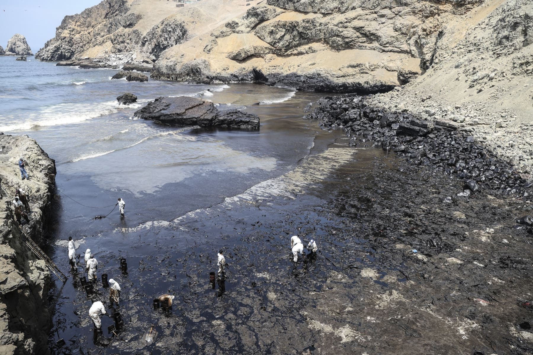 Petróleo derramado permanecerá en el fondo marino por décadas