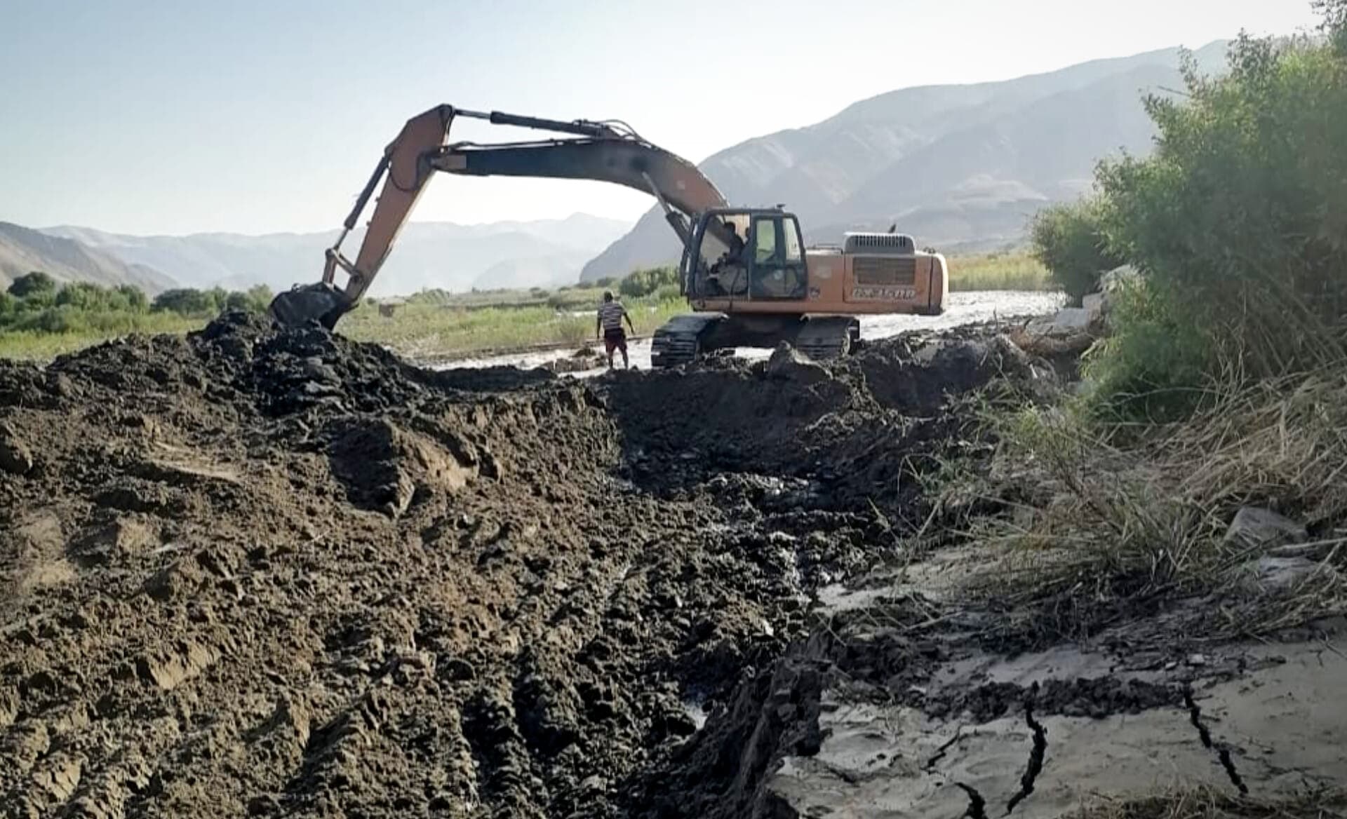 El 20% de cultivos y canales quedó afectado por lluvias