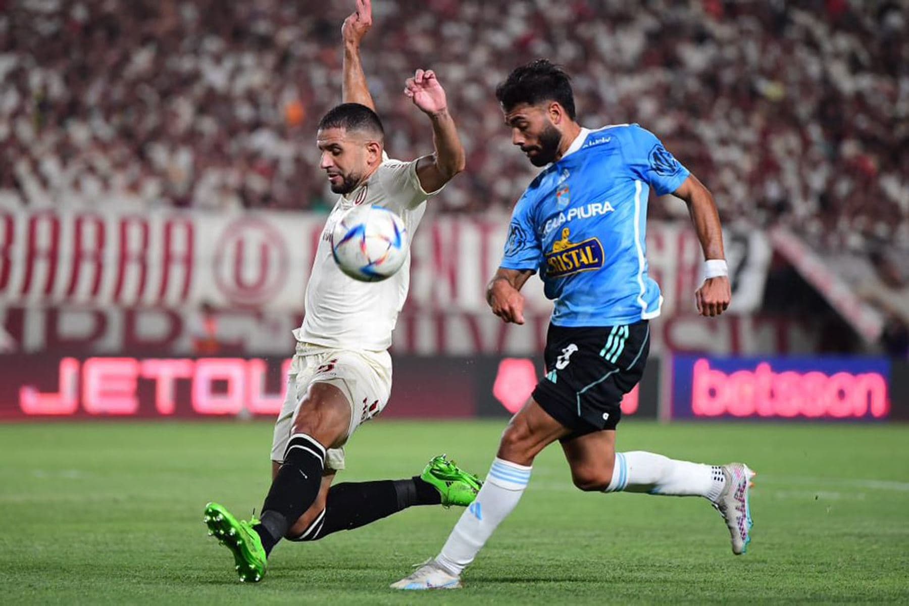 Sporting Cristal y Universitario definen al líder del Clausura