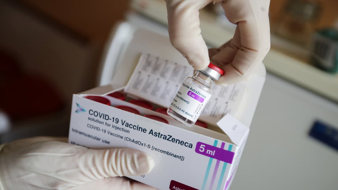Suspenden vacunación contra la COVID-19