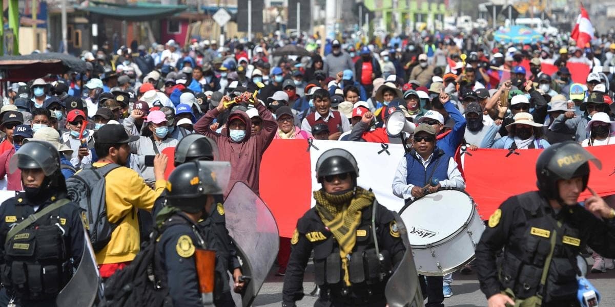 PNP hará control en los buses que lleguen a Lima ante protestas
