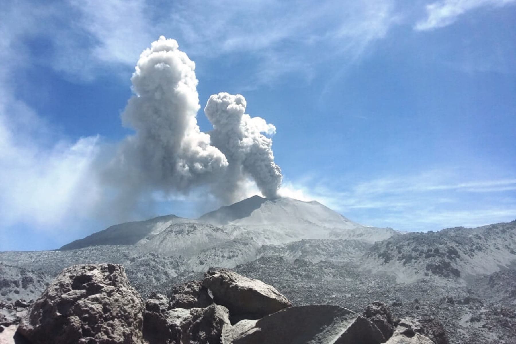 Señalan que domo de lava en el Sabancaya no es peligro para la población