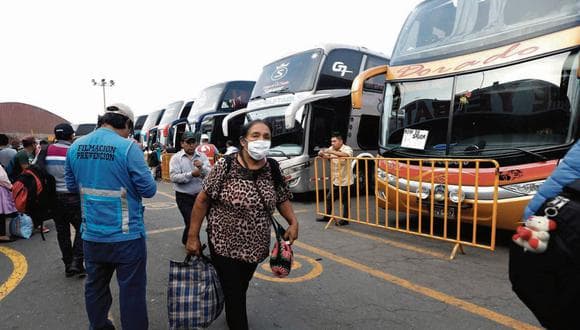 Casi un millón de personas viajaron por vía terrestre