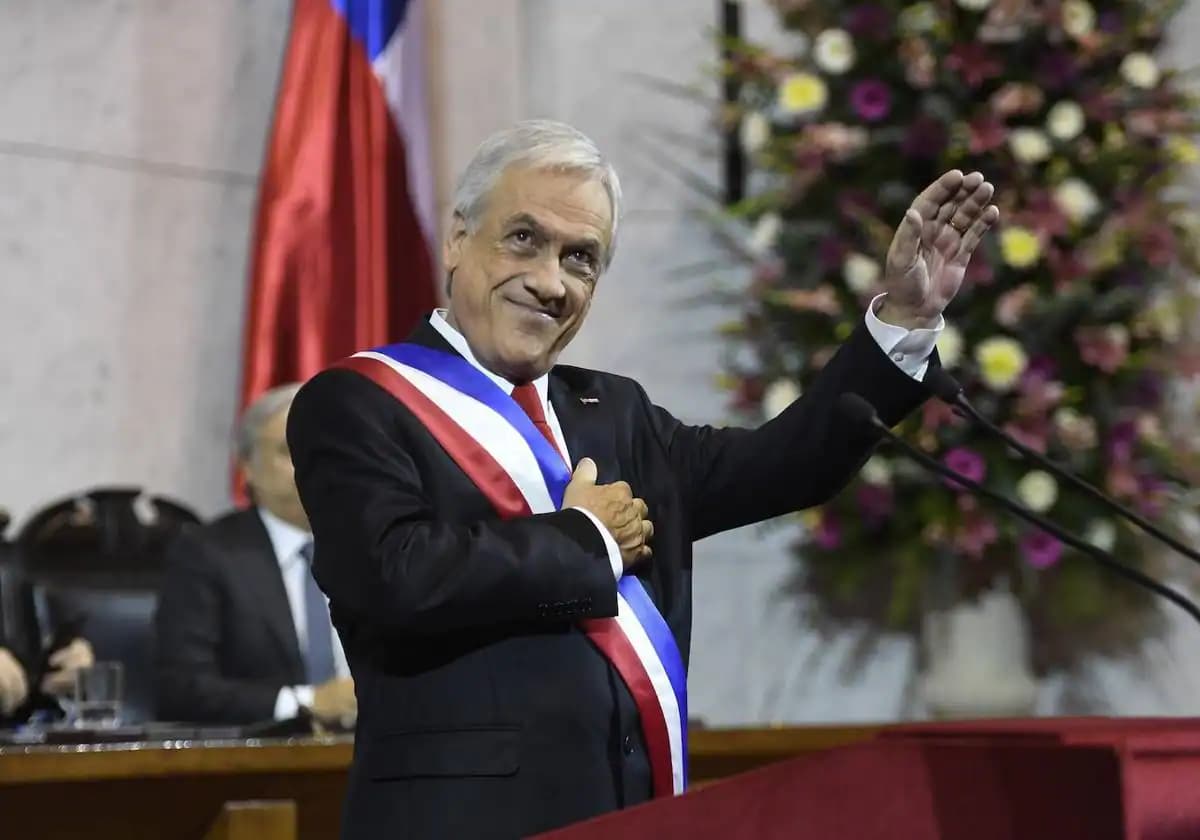 Cae helicóptero que trasladaba al expresidente Sebastián Piñera