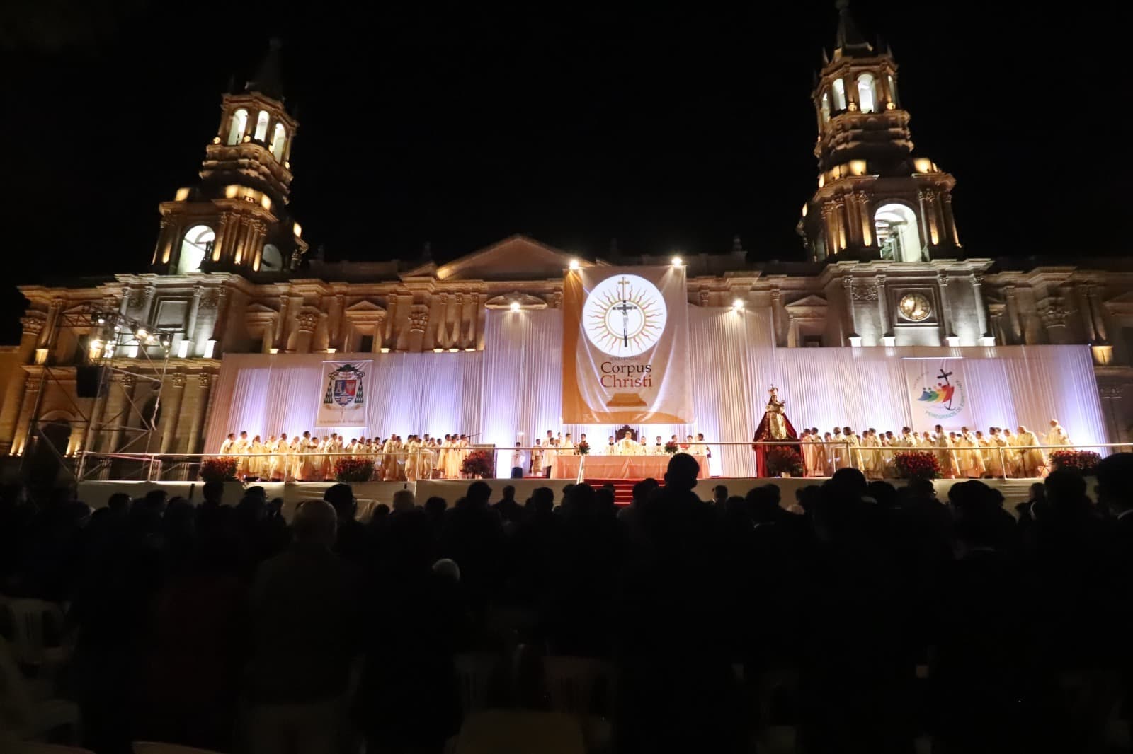 Arequipa se prepara para multitudinaria celebración del Corpus Christi