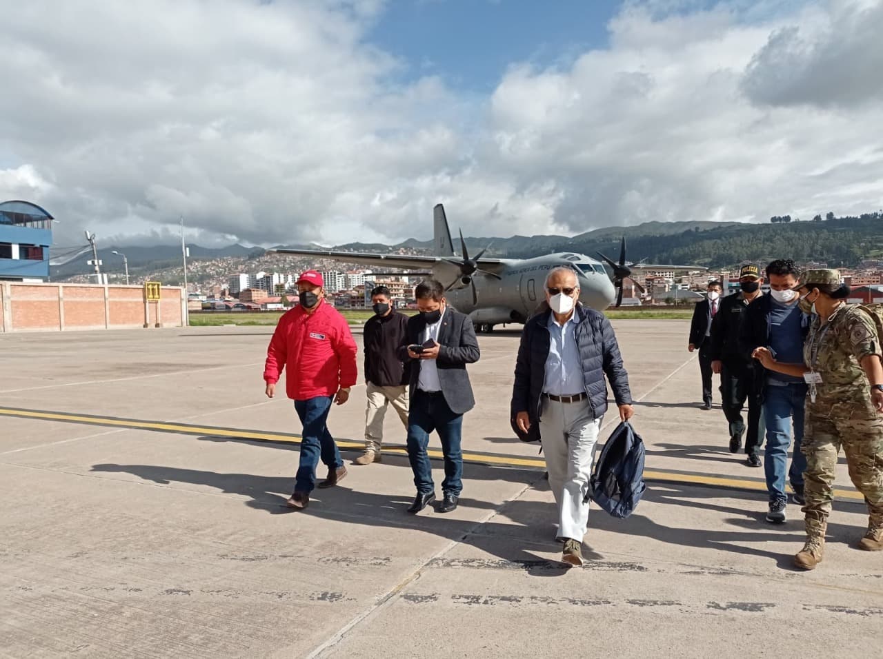 Aníbal Torres viaja para dialogar con comunidades de Las Bambas