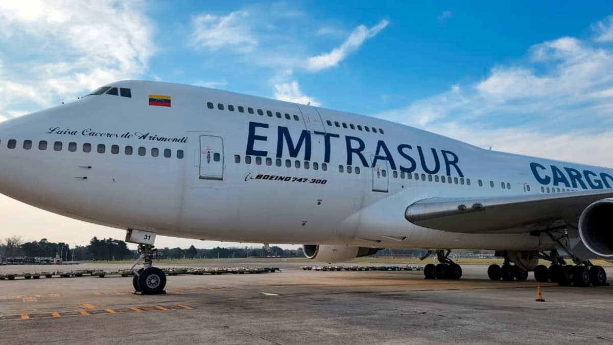 Rechazan prohibición de volar espacio aéreo de Venezuela