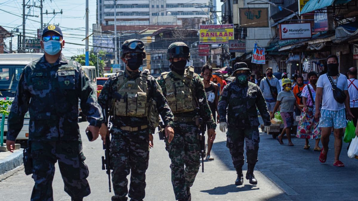 Filipinas: Presidente Duterte ordena detener a quienes usen mal la mascarilla