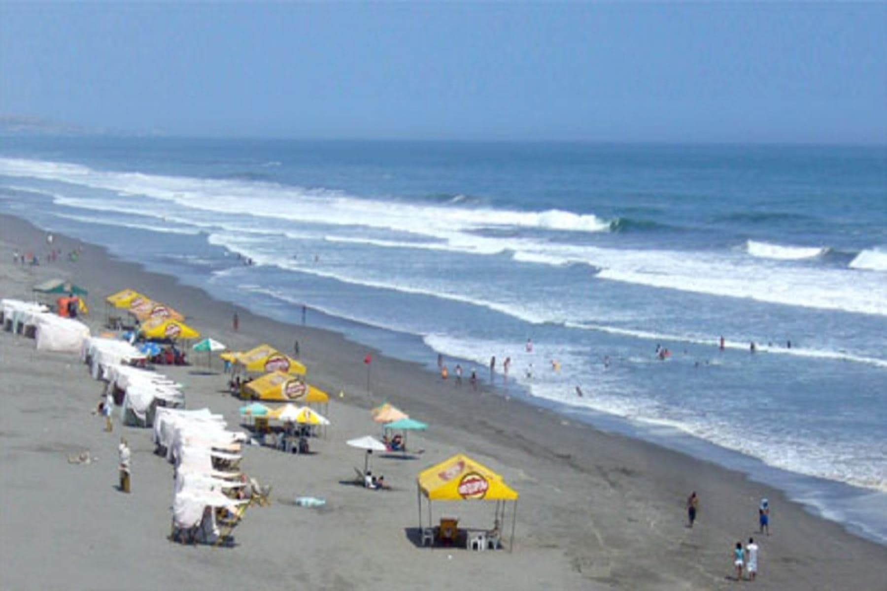 Playas se abrirían con aforo limitado para evitar contagios