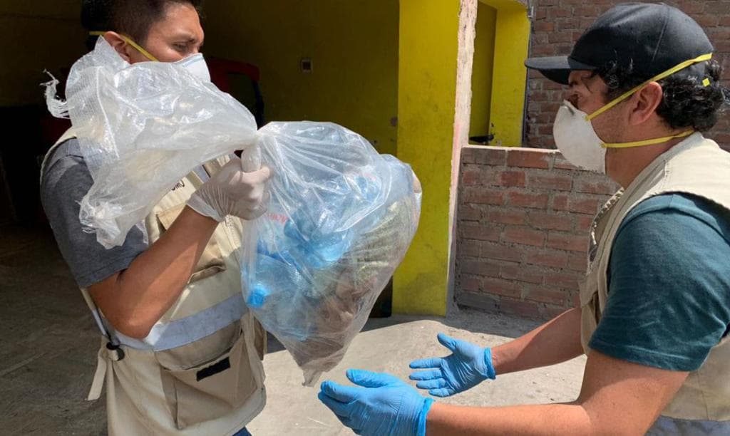 Recaudan víveres para familias vulnerables ante la COVID-19