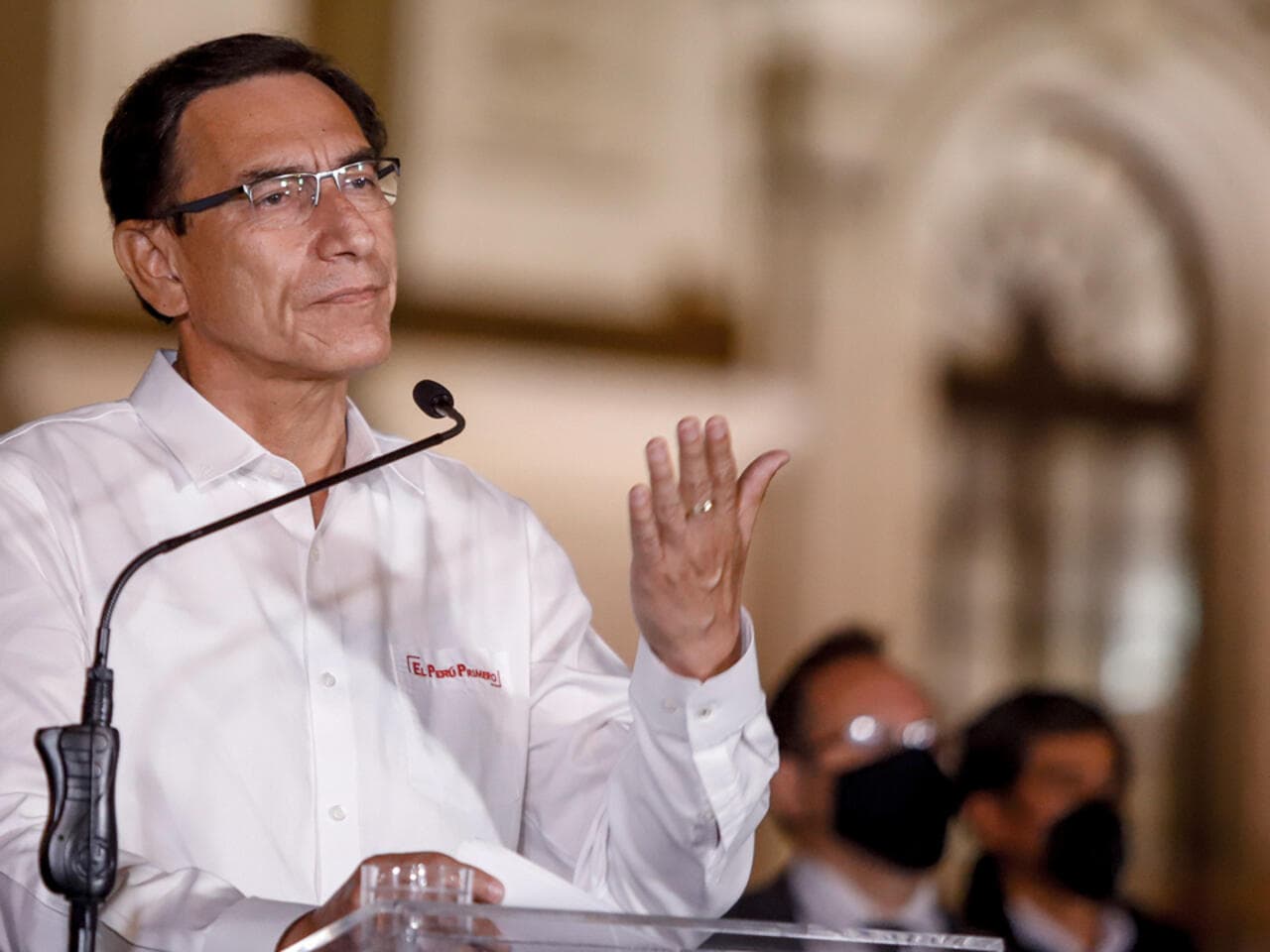 Ordenan embargo de 7 propiedades de Martín Vizcarra