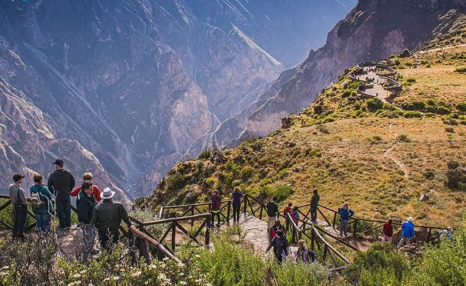 Orgullo: develan placa que registra la Jerarquía 4 del Valle del Colca