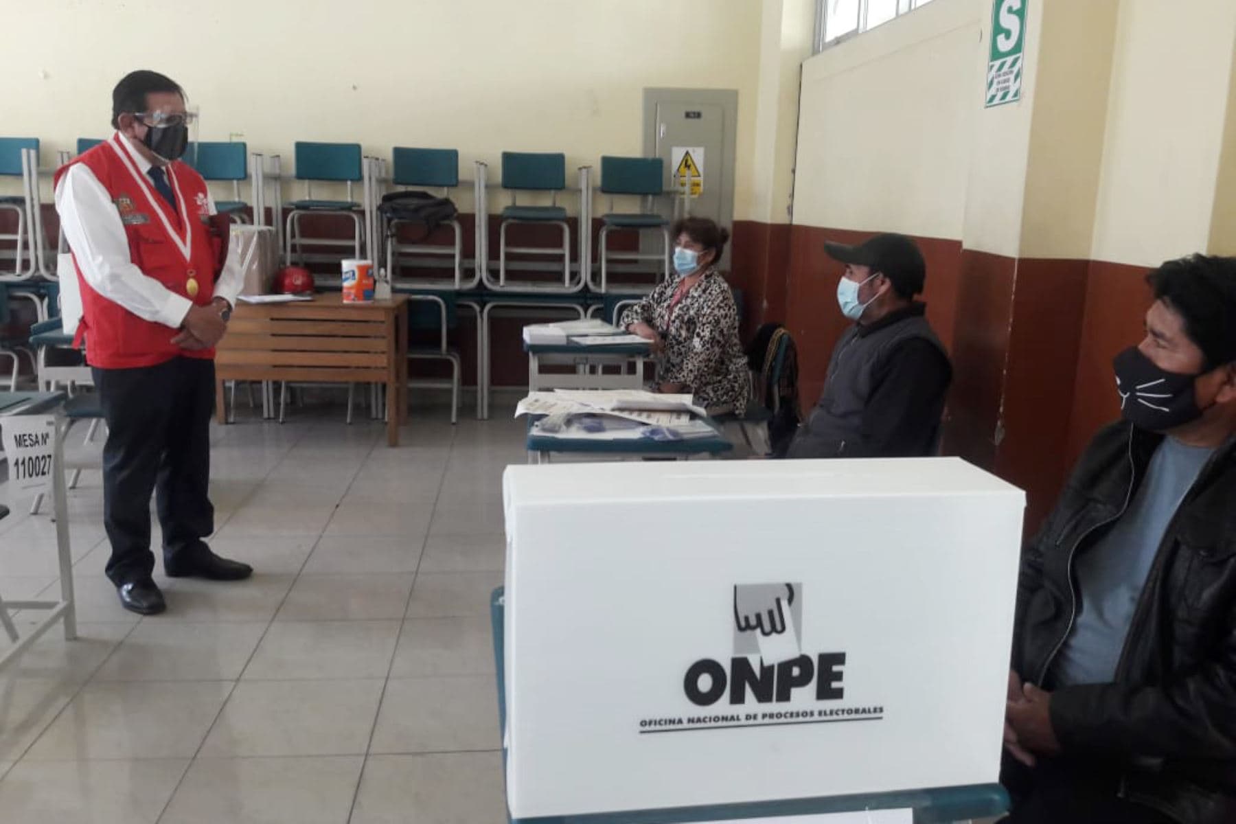 Presidente del JNE supervisó desarrollo de elecciones internas