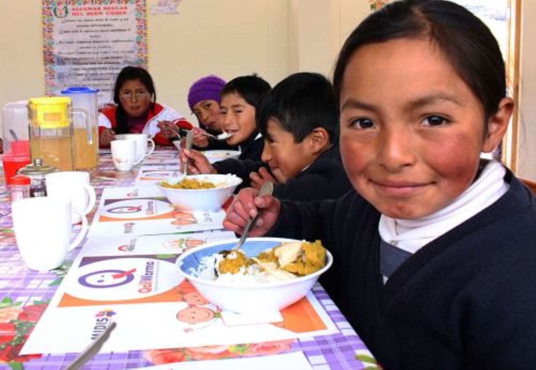 Educación: inicia entrega de alimentos para escolares