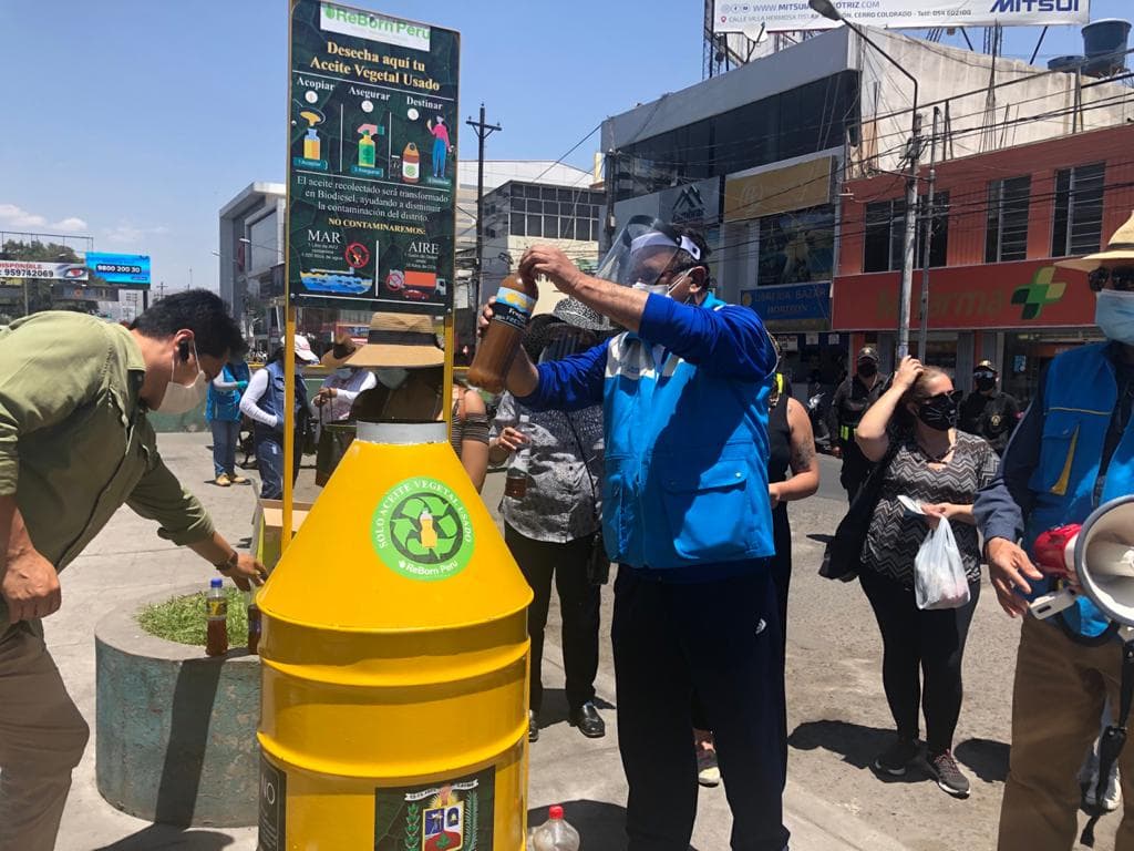 Campaña “reciclo aceite, cuido el medio ambiente”