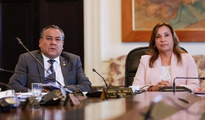 Gustavo Adrianzén descarta reelección de Dina Boluarte
