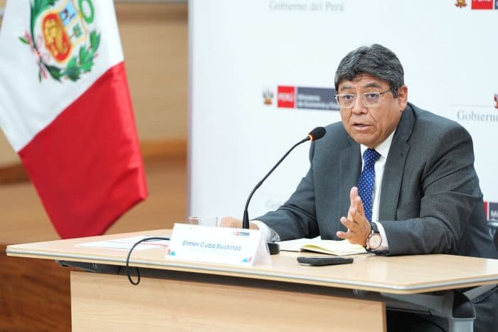 Gobierno de Keiko evalúa reducir número de ministerios